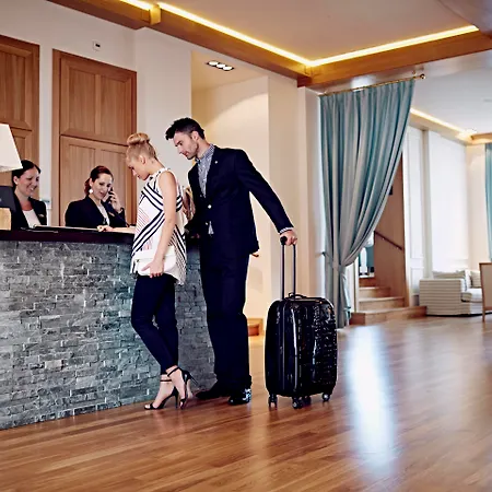 Kurhaus Cademario Hotel & Spa - Adults Only-3